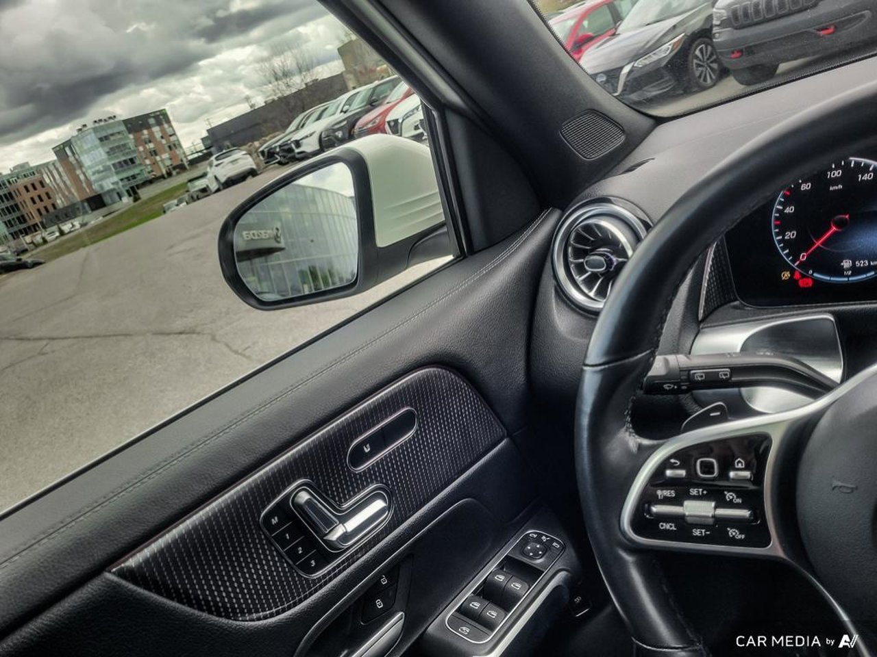 Mercedes-Benz GLB W1N4M4HB7PW310617 2023 Blanc Mirabel - photo #19