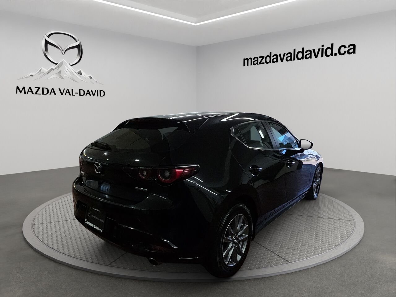 Mazda Mazda3 Sport GS TA BA, VOLANT CHAUFFANT, TOIT OUVRANT, SIÈGES ÉLECTRIQUES 2024 Noir Val-David - photo #26