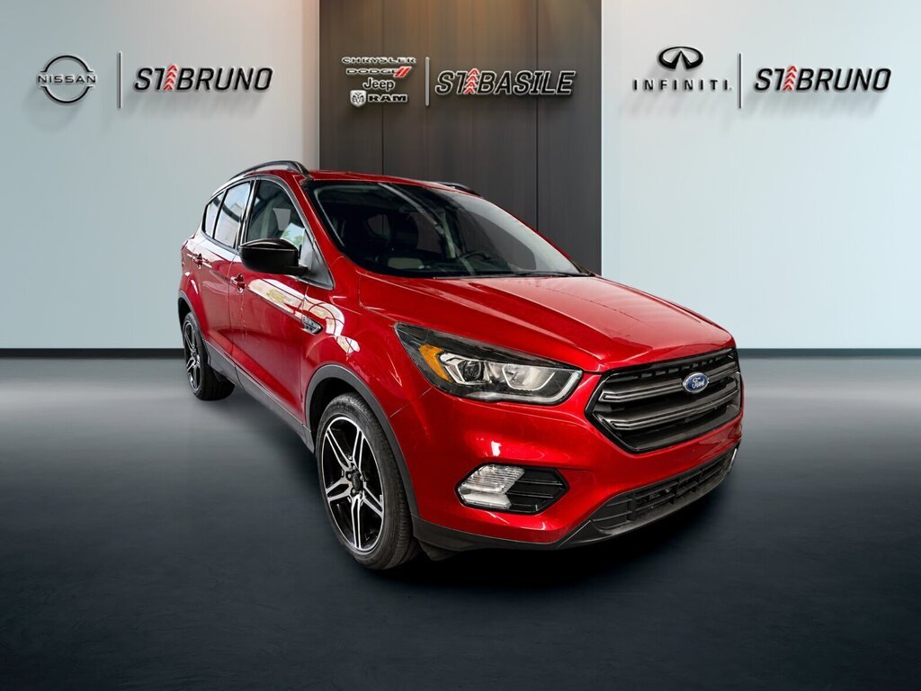 2019 Ford Escape Red Saint-Basile-le-Grand - photo #1