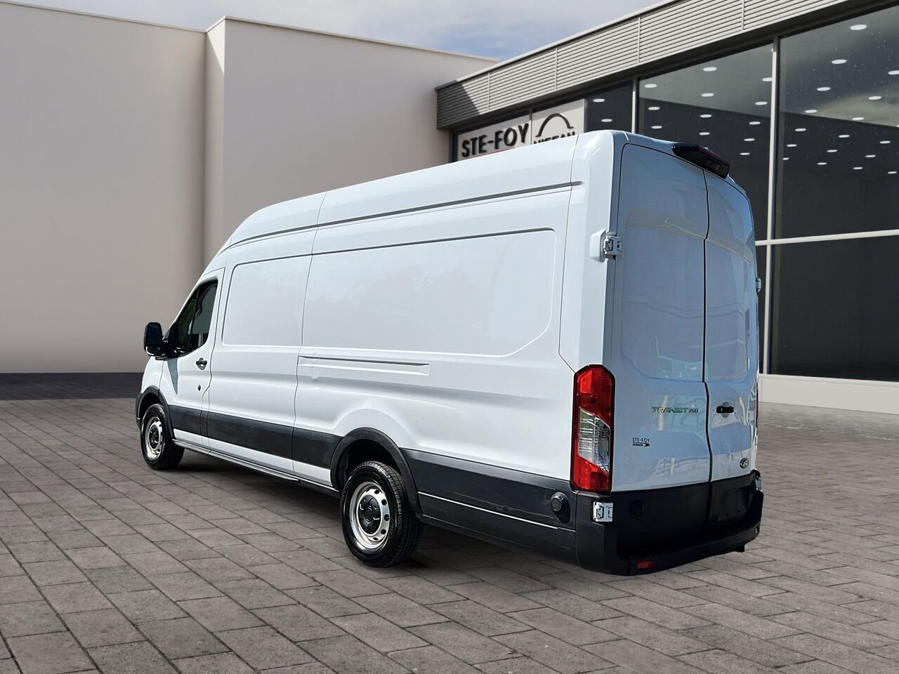 2024 Ford Transit fourgon utilitaire White Québec - photo #3