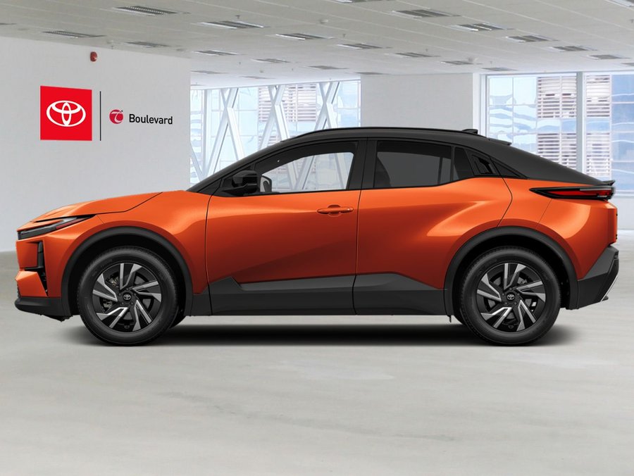 2026 TOYOTA C-HR 2026 Tandoori w/Black Roof