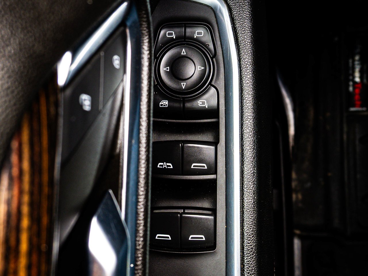 2024 GMC Sierra 2500HD 4WD Double Cab 149 SLE Red Sherwood Park - photo #16