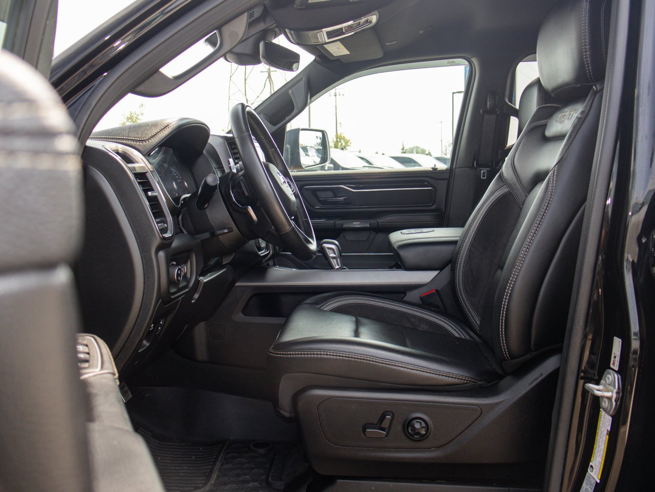 2022 Ram 1500 Sport 4x4 Crew Cab 5'7 Box Black Sherwood Park - photo #16
