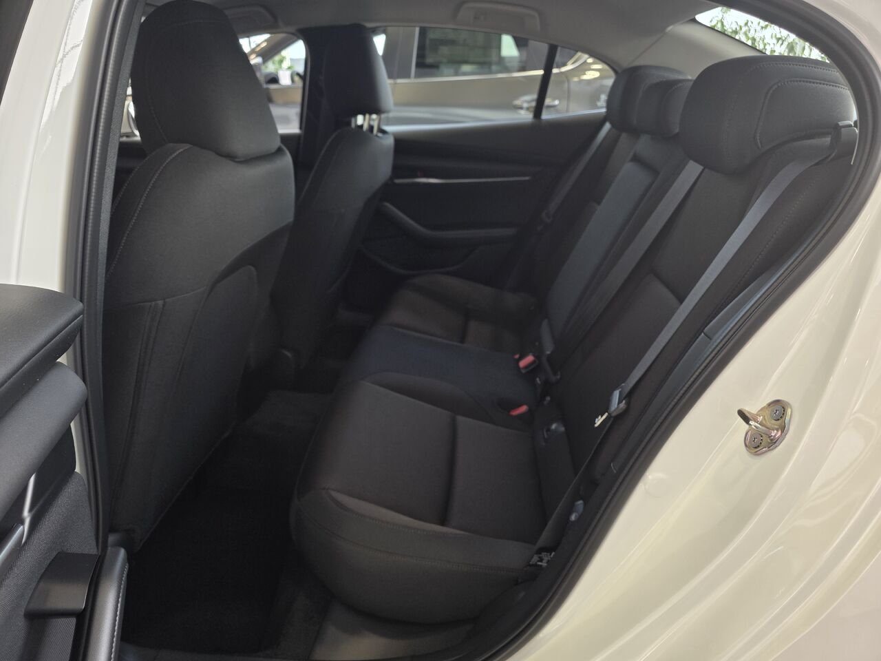 2025 Mazda Mazda3 Platinum Quartz Metallic Donnacona - photo #6