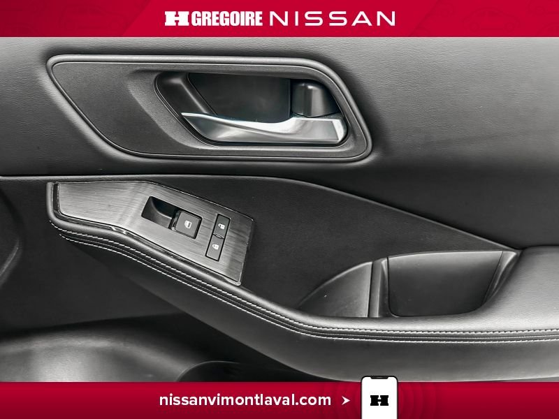 2024 Nissan Rogue White Laval - photo #12
