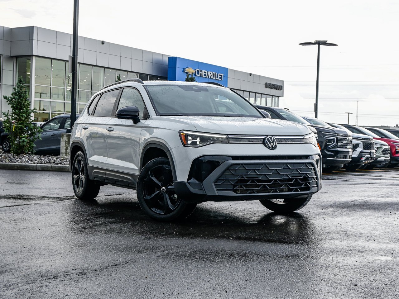 2026 Volkswagen Taos Comfortline Black Edition 4MOTION White Sherwood Park - photo #1
