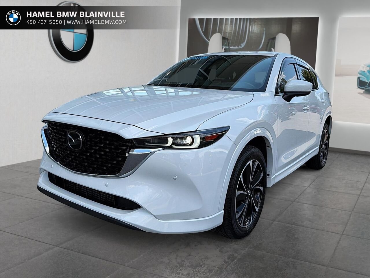 2023 Mazda CX-5 Signature TI White Blainville - photo #0