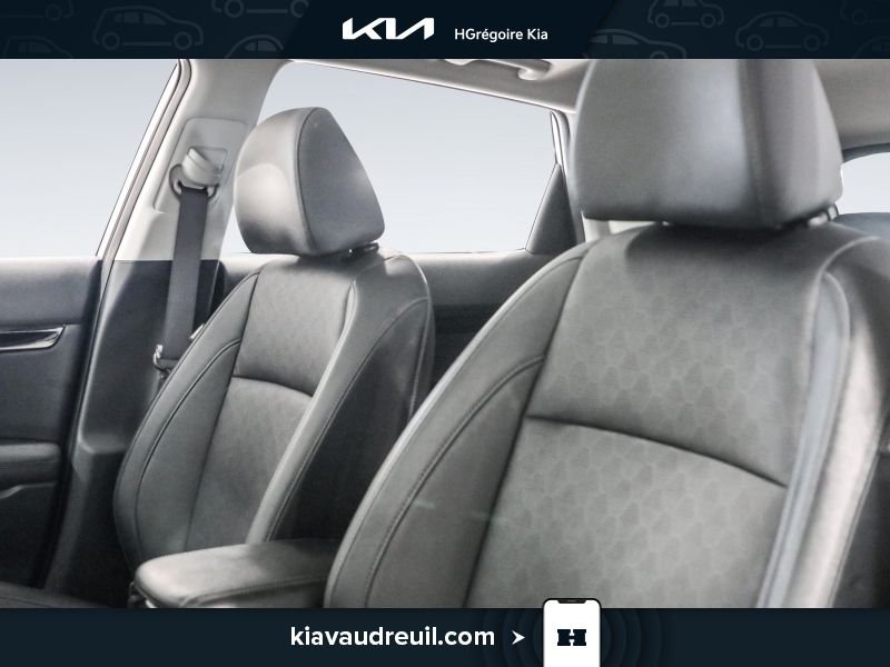 2023 Kia Seltos Silver Laval - photo #8