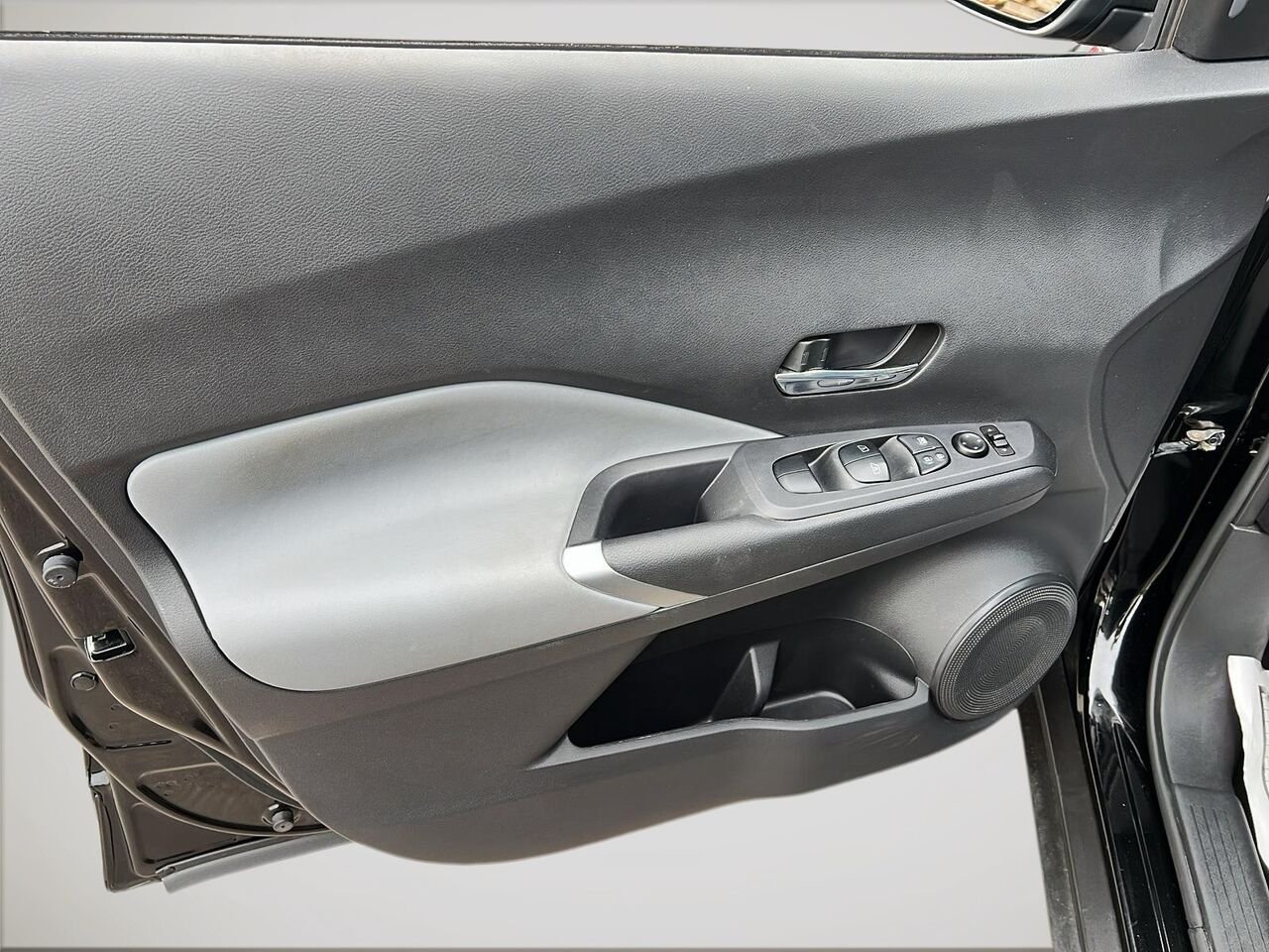 2024 Nissan Kicks SR Black Québec - photo #9