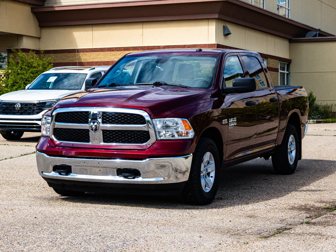 2023 Ram 1500 Classic SLT 4x4 Crew Cab 5'7 Box Red Sherwood Park - photo #3