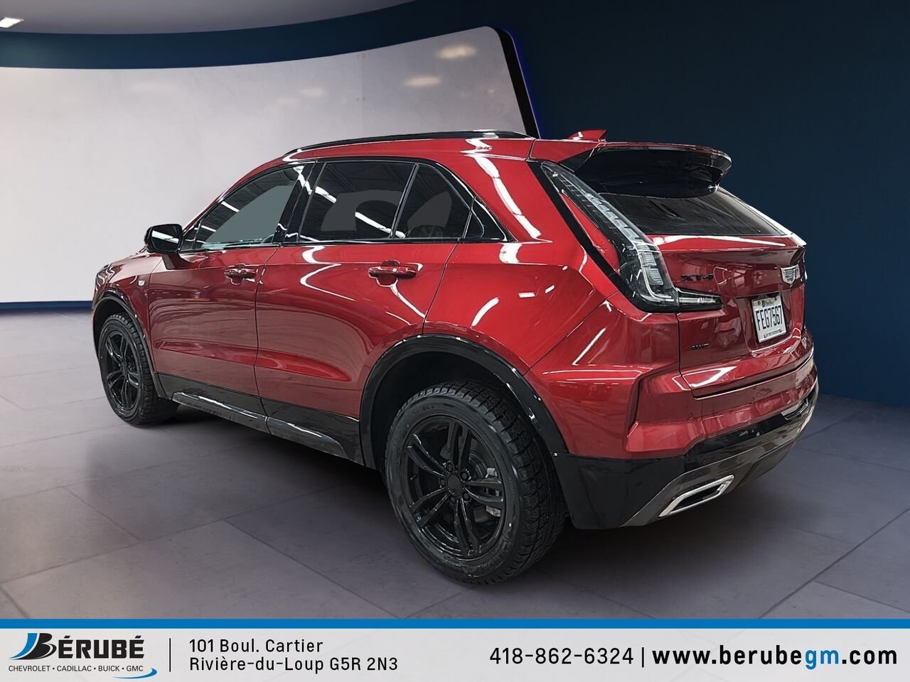 2025 CADILLAC XT4 SPORT AWD Traction intégrale, 4 portes Sport Red Rivière-du-Loup - photo #3