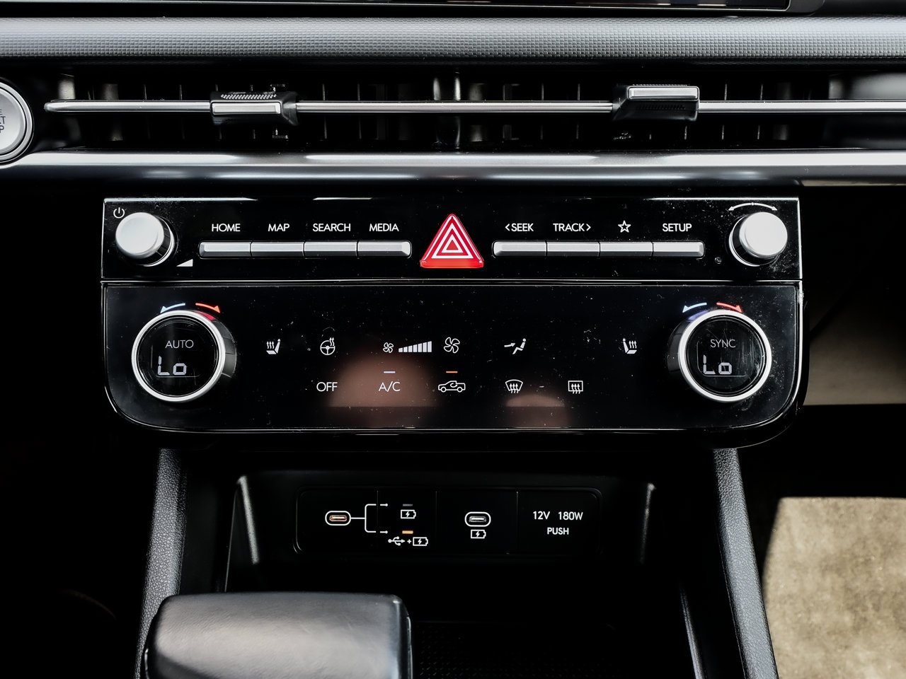 2025 Hyundai Santa Cruz Preferred AWD Blue Sherwood Park - photo #26