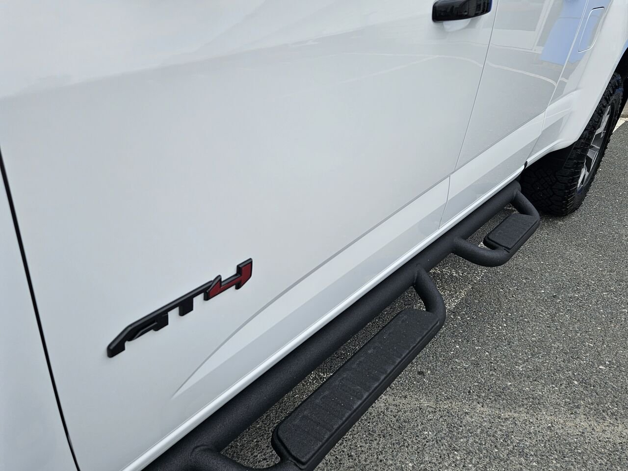 GMC Canyon AT4 cabine multiplace 4RM 141 po avec tissu 2022 Blanc Thetford Mines - photo #18