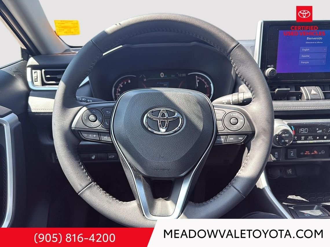 2025 Toyota RAV4 Sunroof, Power Drivers Seat, Heated Front Seats and Steering Wheel, Power Trunk, 17" Alloy's Midnight Black Metallic Mississauga - photo #19