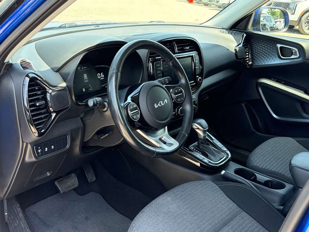 Kia Soul 2023 Bleu Gatineau - photo #9