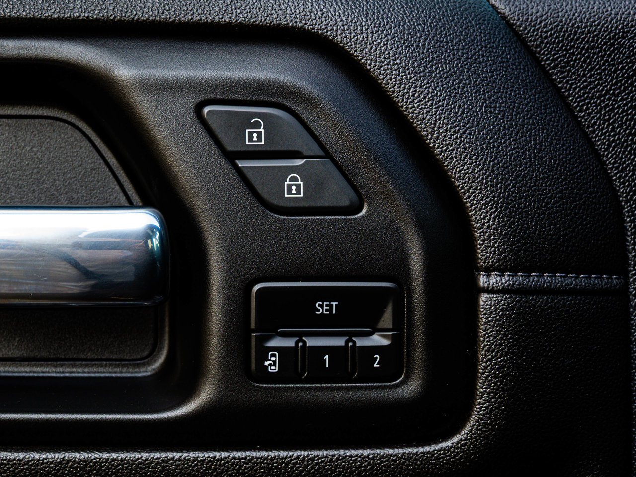 2022 Chevrolet Silverado 2500HD 4WD Crew Cab 159 LTZ Black Sherwood Park - photo #21