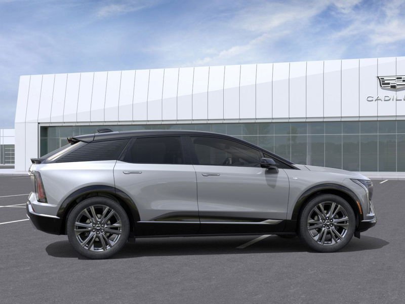 2026 CADILLAC OPTIQ 2026 Argent Silver Metallic