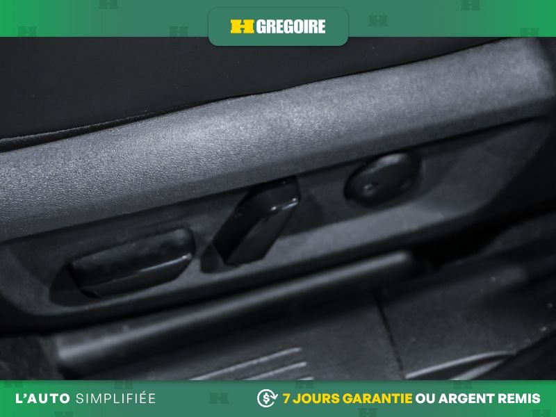 2023 Nissan Rogue White Laval - photo #16