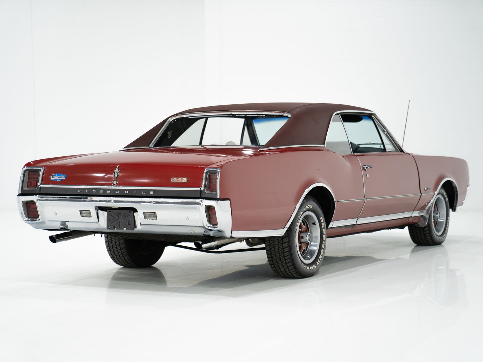 Oldsmobile Cutlass 442 *PRIX EN USD* Numéros entièrement Matching Non restaurée Repeinte une seule fois 1967 Rouge Montréal - photo #70