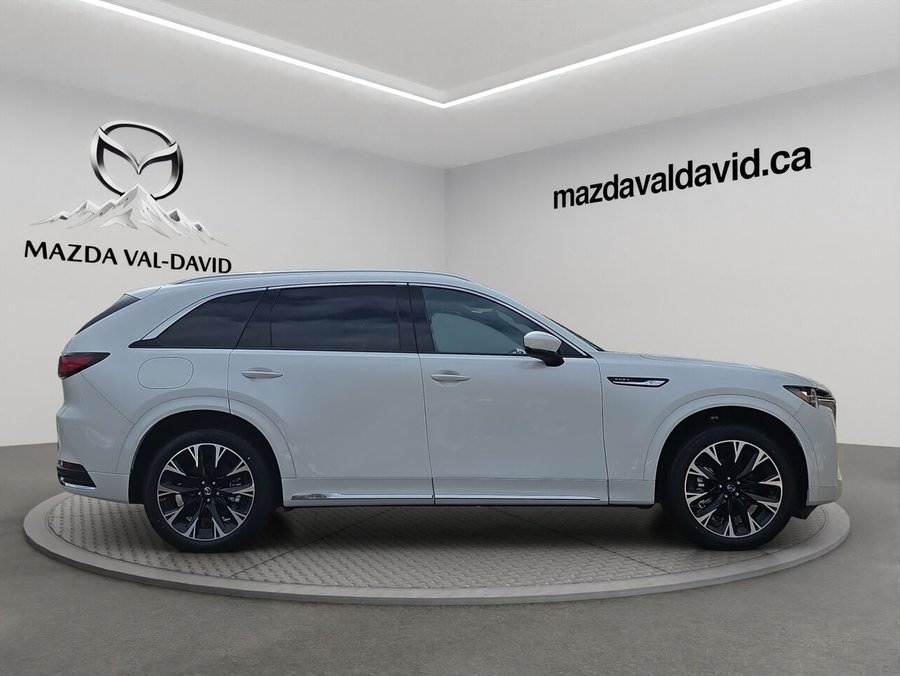 2026 Mazda CX-90 PHEV Signature PHEV, 7 passagers, toit pano, cuir, sièges ventilés Platinum Quartz Metallic