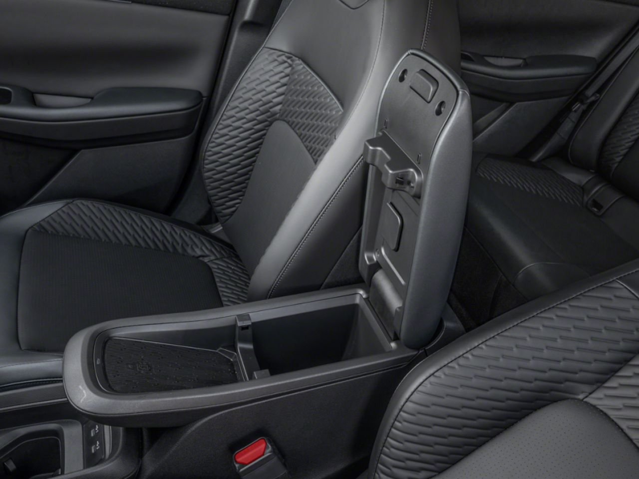 Nissan LEAF 2026 Blanc Everest nacré triple couche/Noir Saint-Basile-le-Grand - photo #9