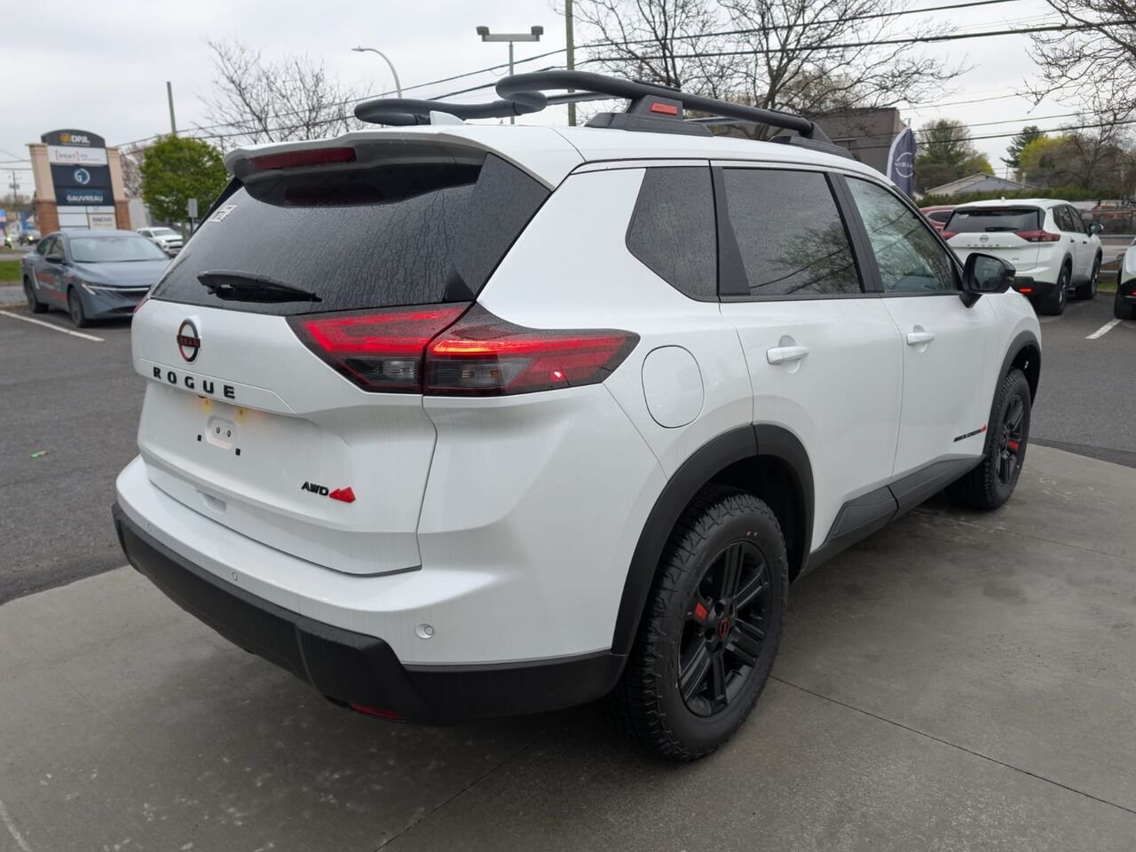 NISSAN Rogue ROGUE ROCK CREEK 2026 Blanc Everest nacré triple couche Châteauguay - photo #7