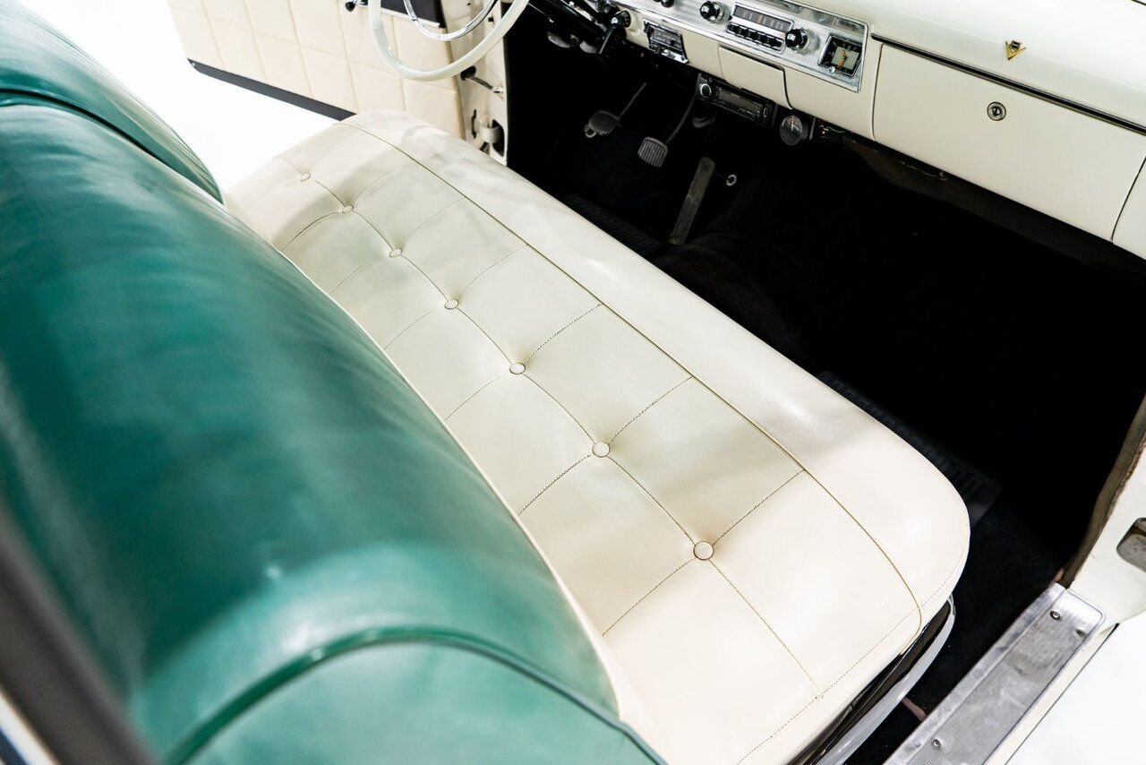 Ford Crestline Skyliner rare glass top long term ownership 1954 Blanc Montréal - photo #73