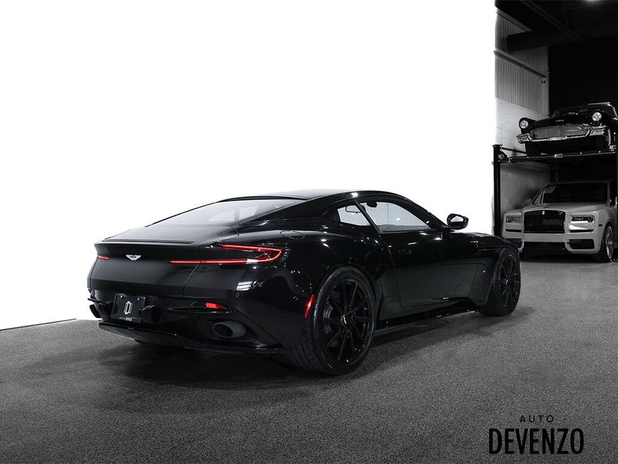 Aston Martin DB11 2017 2017 Noir