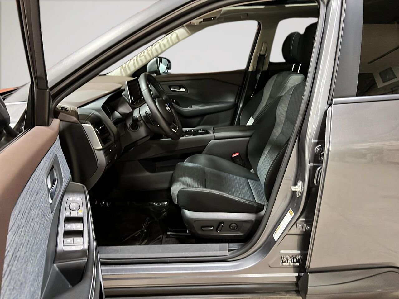 Nissan Rogue 2023 Gris Québec - photo #8