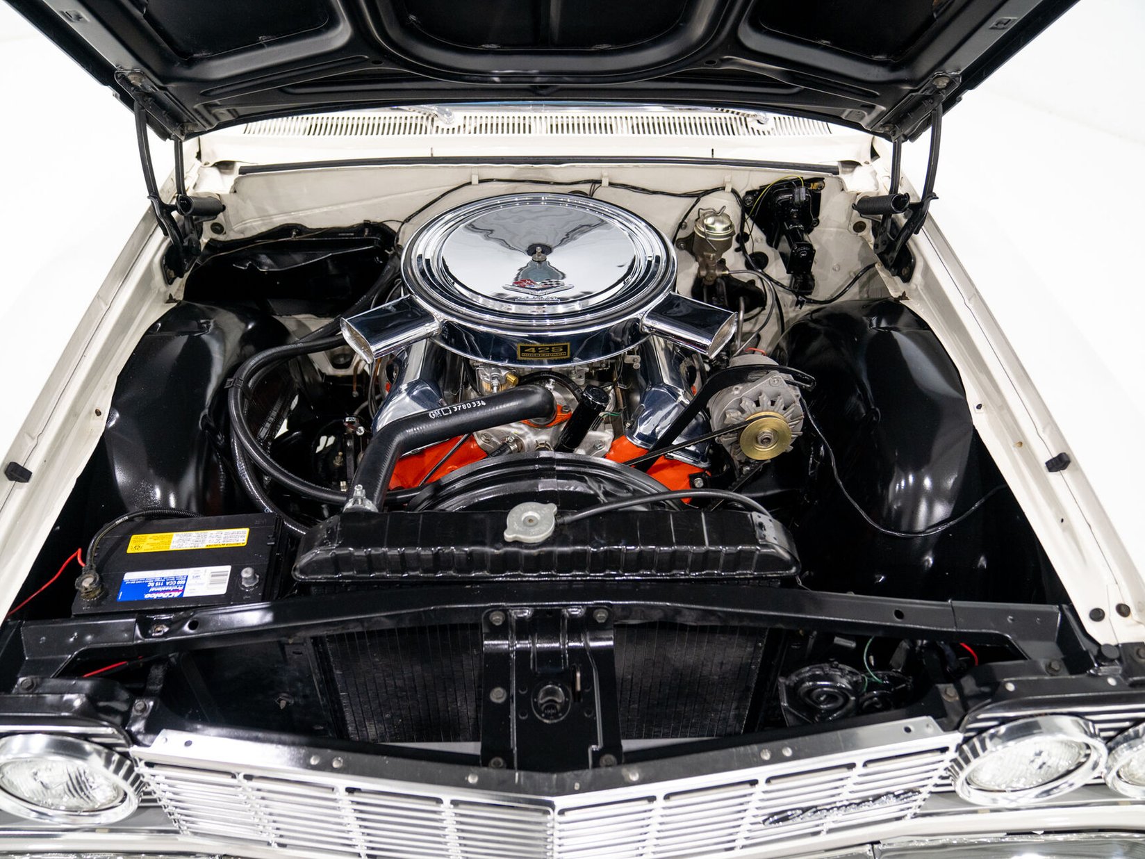 Chevrolet Biscayne Matching 409 / 425HP Transmission 4 Vitesse Complètement Entièrement restauré **PRIX EN USD** 1964 Blanc Montréal - photo #19