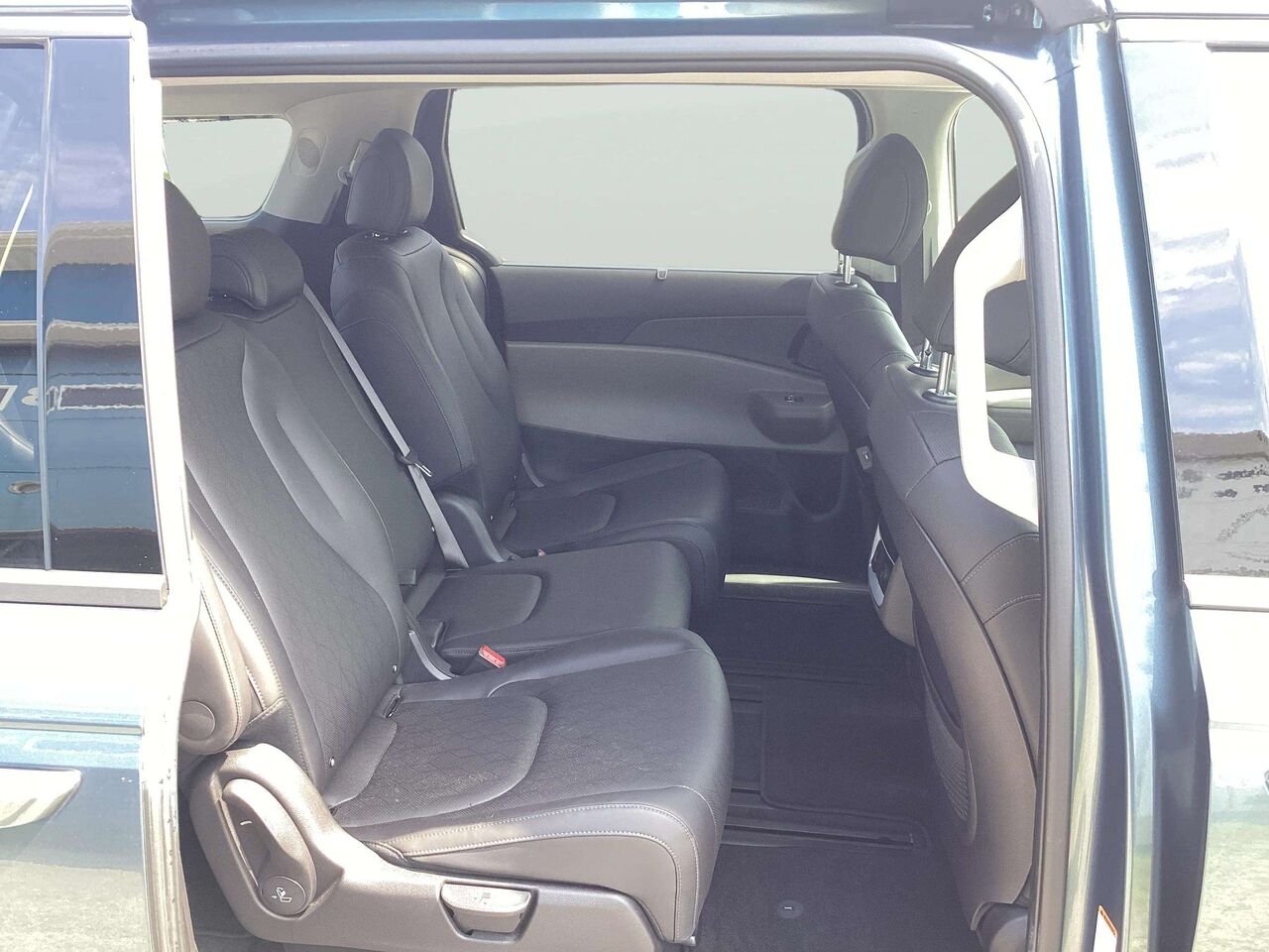 Kia Carnival hybride 2026 Bleu Gatineau - photo #19