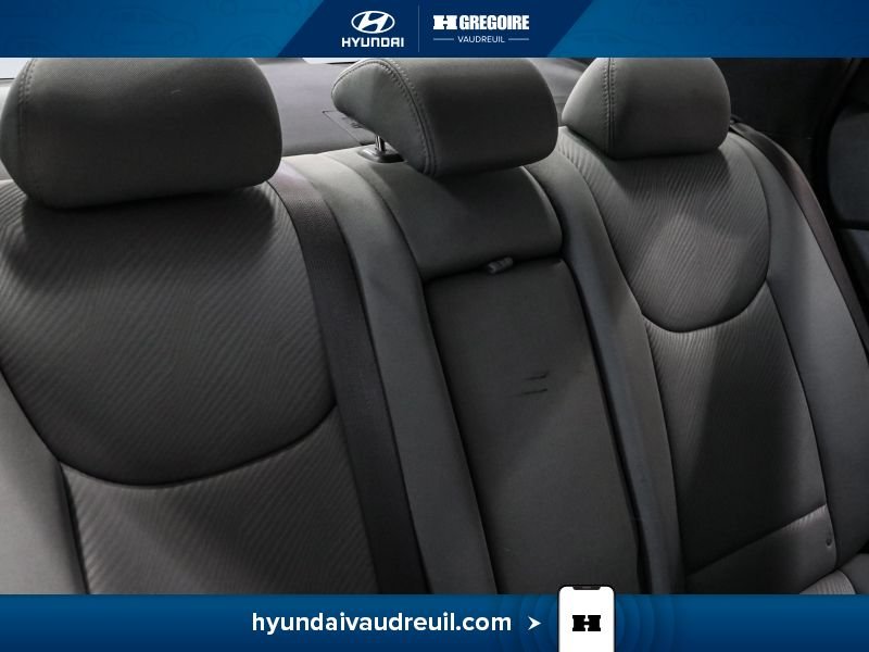 2013 Hyundai Elantra Black Laval - photo #29