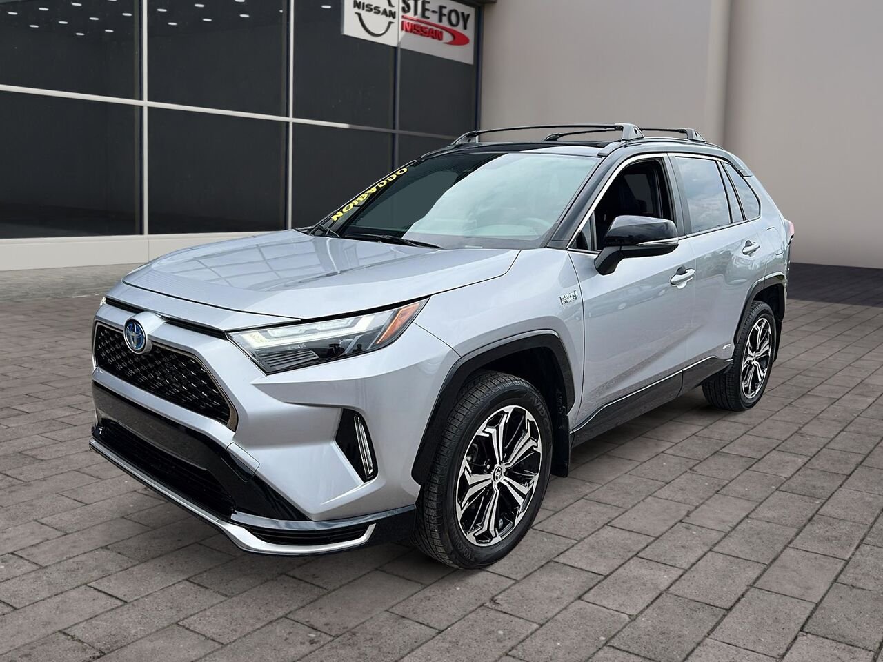 2024 Toyota RAV4 Prime XSE TRACTION INTEGRALE Silver Québec - photo #0