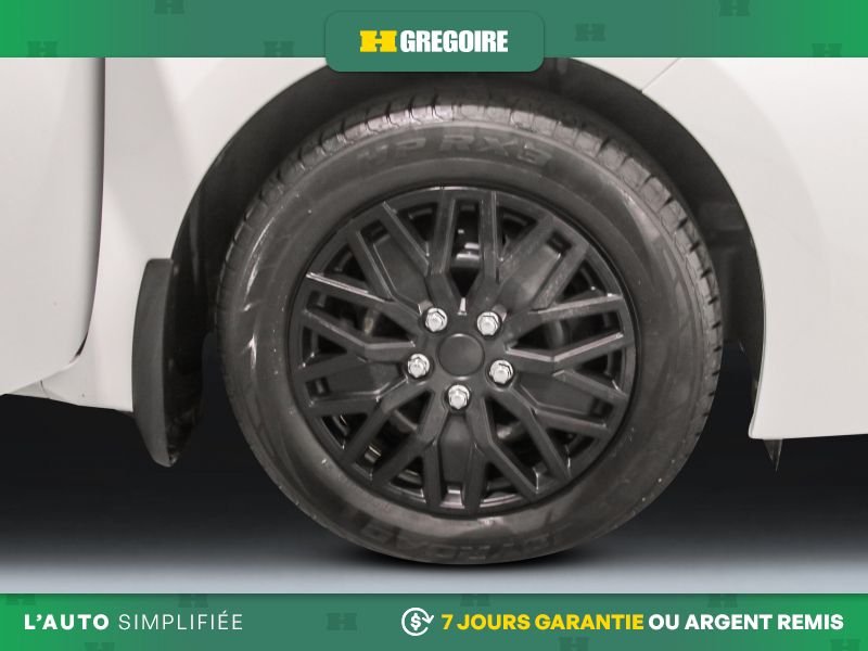 2019 Toyota Corolla White Blainville - photo #26