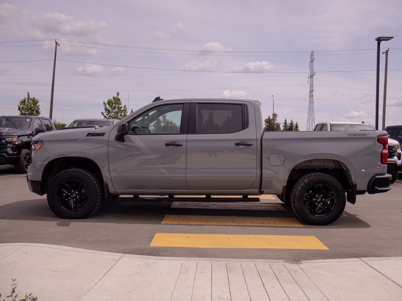 2024 Chevrolet Silverado 1500 4WD Crew Cab 147 Custom Trail Boss Grey Sherwood Park - photo #6