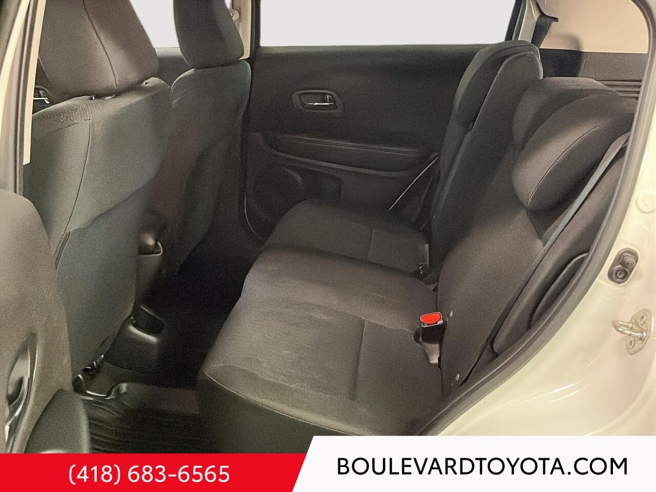 2018 Honda HR-V 100072B-81 | LX White Québec - photo #17