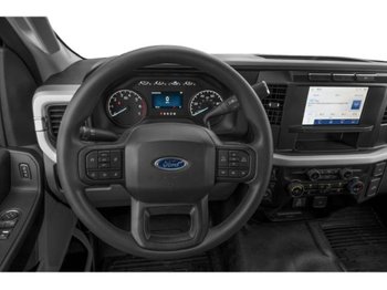 Ford Super Duty F-350 SRW XL