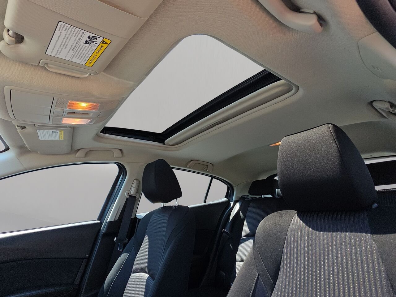 2016 Mazda Mazda3 Hayon 4 portes Sport, boîte automatique, GS Grey Val-David - photo #7