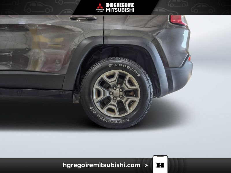 2019 Jeep Cherokee Grey Laval - photo #11