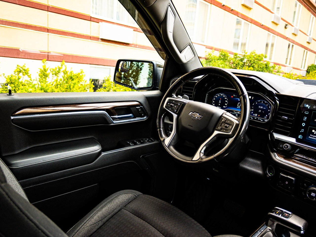 2022 Chevrolet Silverado 1500 4WD Crew Cab 147 LT Trail Boss Black Sherwood Park - photo #29