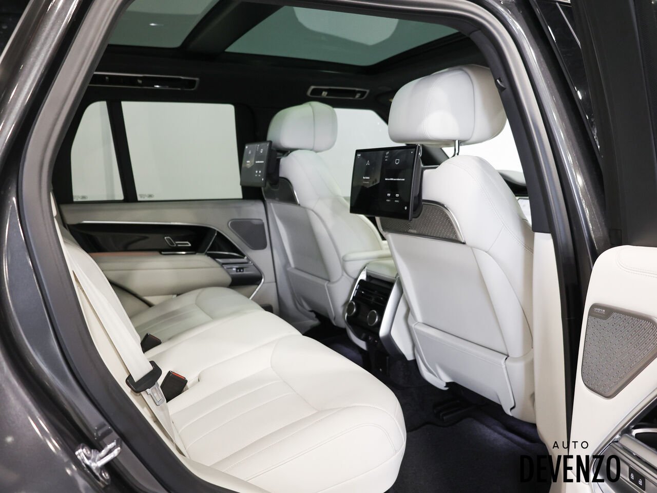 2024 Land Rover Range Rover Grey Saint-Eustache - photo #7