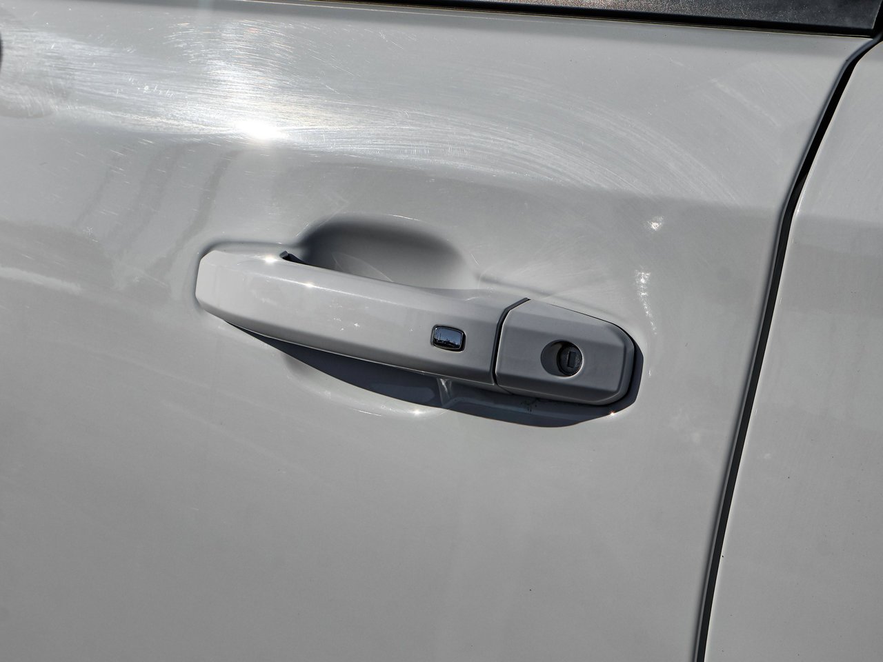 2024 Chevrolet Silverado 1500 4WD Crew Cab 147 RST White Sherwood Park - photo #11