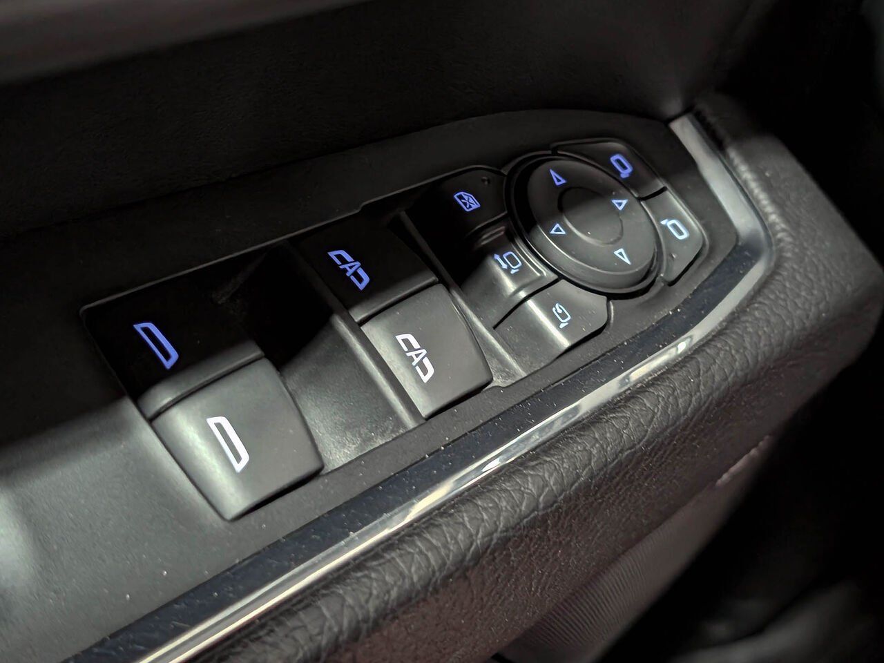 GMC SIERRA CAISSE STANDARD DE 6 PIEDS 6 POU DENALI Toit Ouvrant 2024 Noir Sherbrooke - photo #16