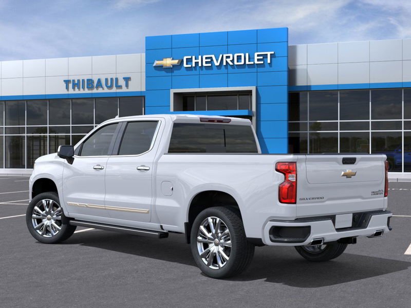 CHEVROLET SILVERADO 1500 High Country cabine multiplace 4RM 157 po 2026 Blanc Sherbrooke - photo #2