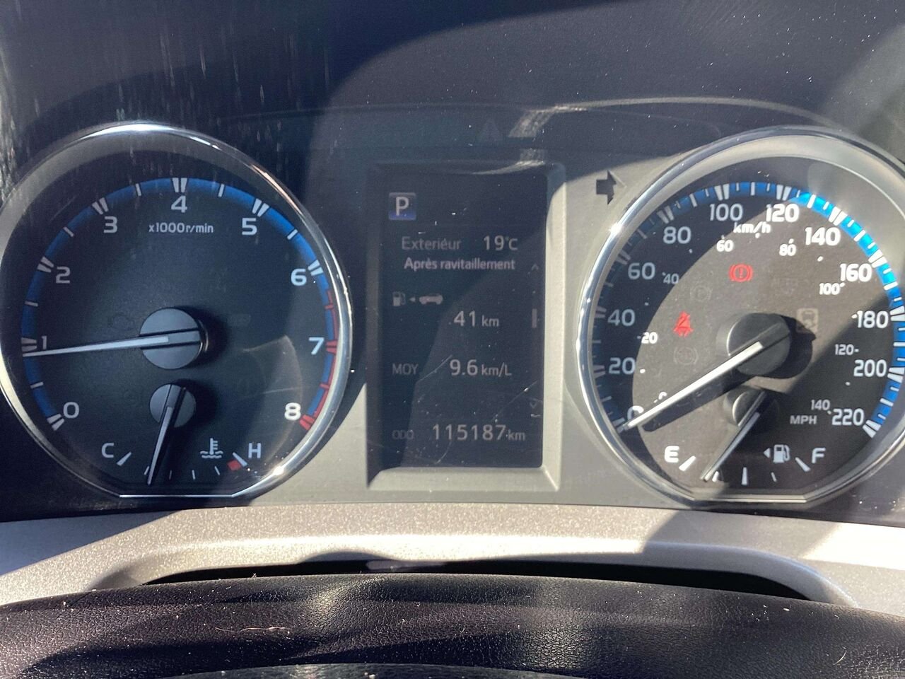 Toyota RAV4 2018 Gris Gatineau - photo #10