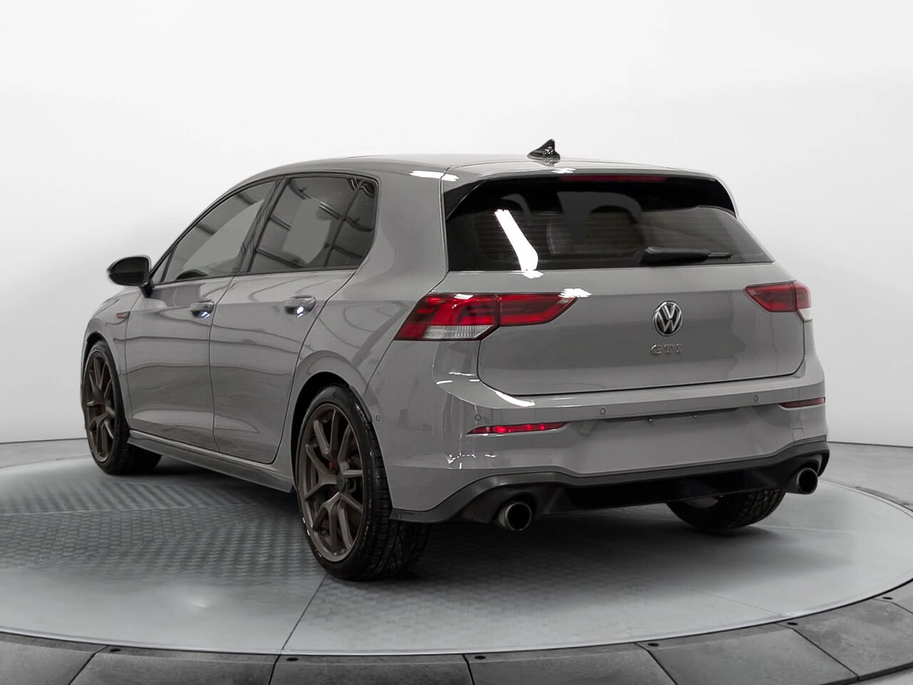 2023 Volkswagen GOLF GTI 2.0 TSI Performance Toit Ouvrant Manuelle Other Sherbrooke - photo #4