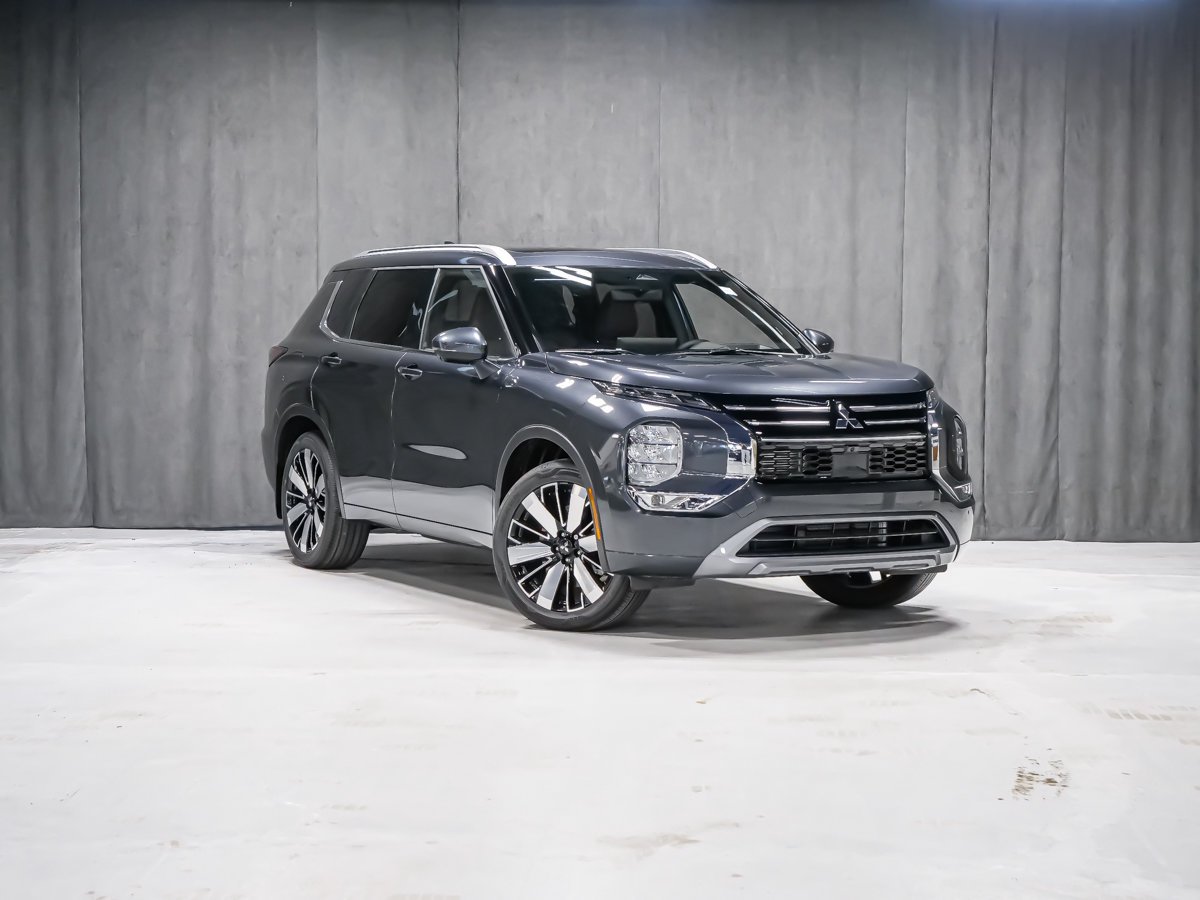 Mitsubishi Outlander GT PREMIUM 2026 Gris pierre de lune/Toit noir Montréal - photo #1