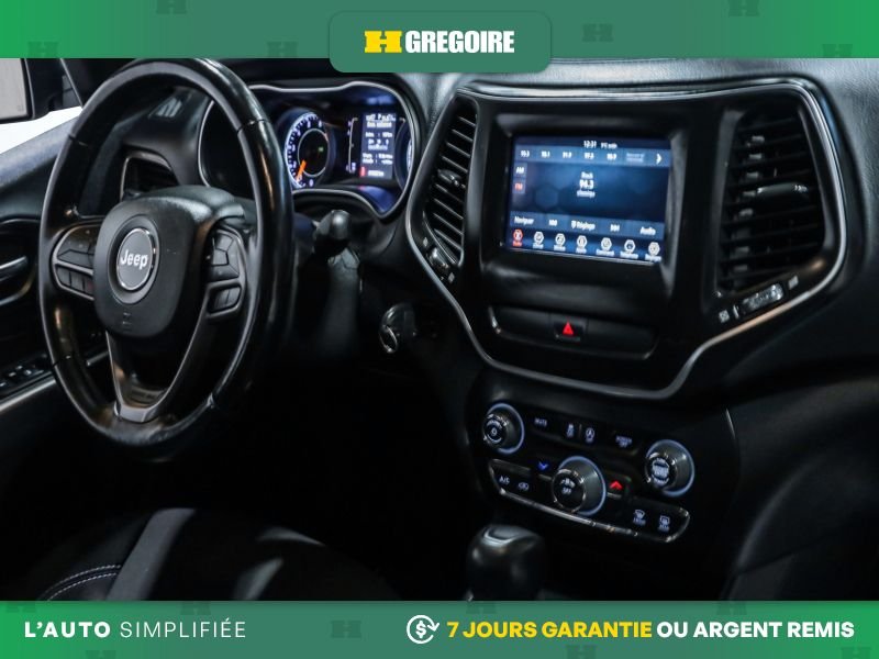 Jeep Cherokee 726692 | SPORT 4WD V6 MAGS ATTACHE REMORQUE 2021 Blanc Laval - photo #24