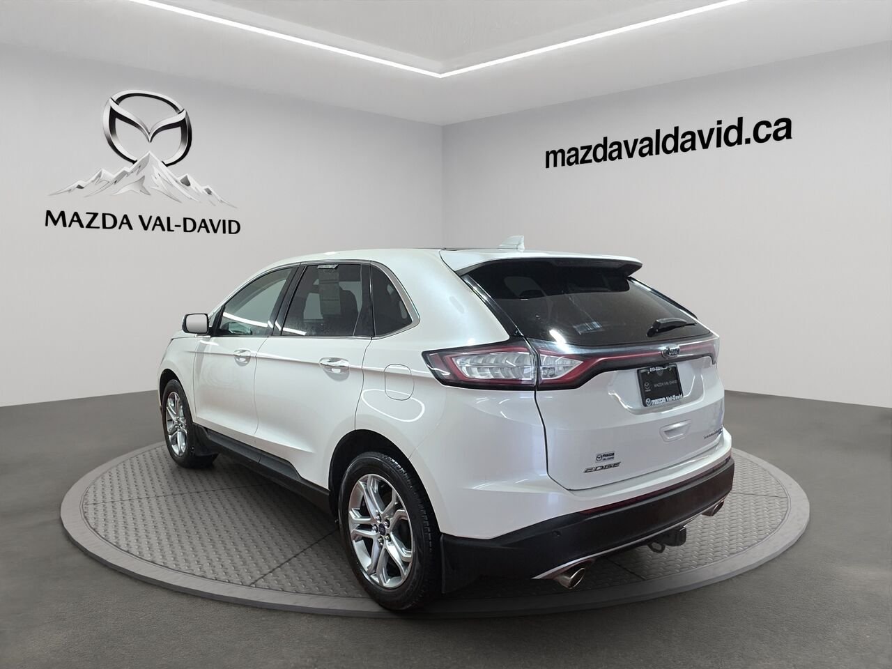 Ford Edge 2016 Blanc Val-David - photo #18