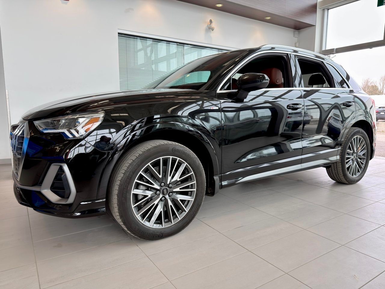 2023 Audi Q3 Black Notre-Dame-des-Prairies - photo #4